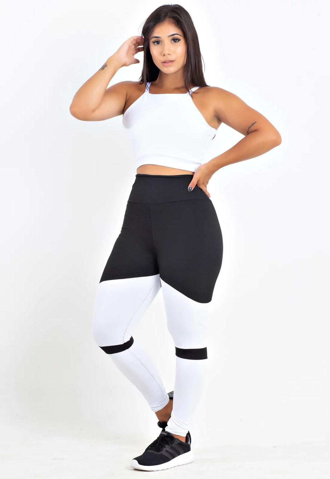 Conjunto Fitness Cropped Branco + Calça Legging Fitness Preto Com Branco - Velure Couture