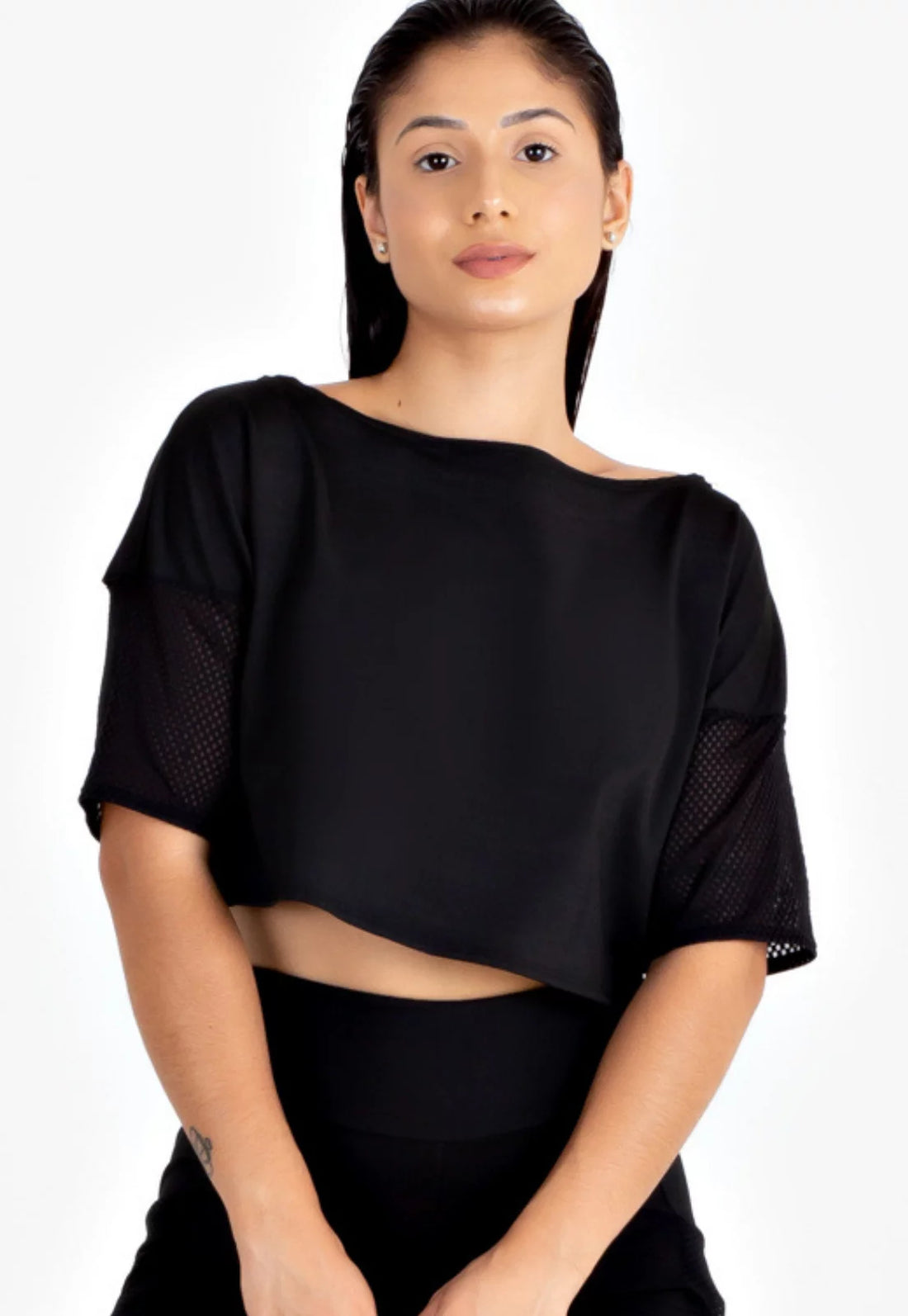 Cropped Fitness Preto com Detalhe Tela - Velure Couture