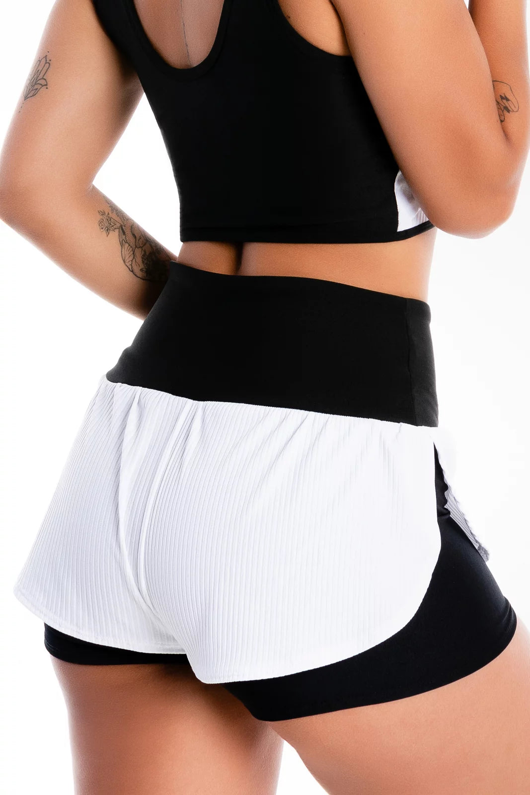 Short Saia Liso Corrida Preto e Branco - Velure Couture