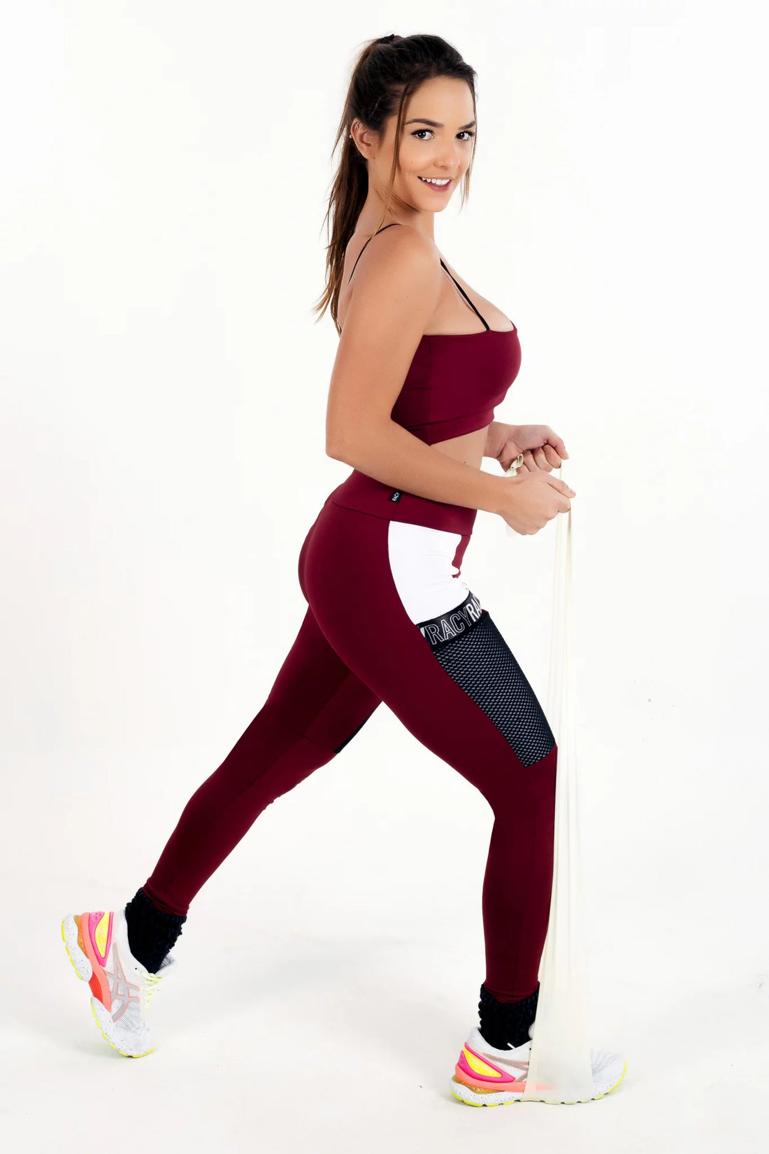 Conjunto Fitness Calça Legging com Bolso de Tela + Cropped Marsala com Elásticos Racy - Velure Couture
