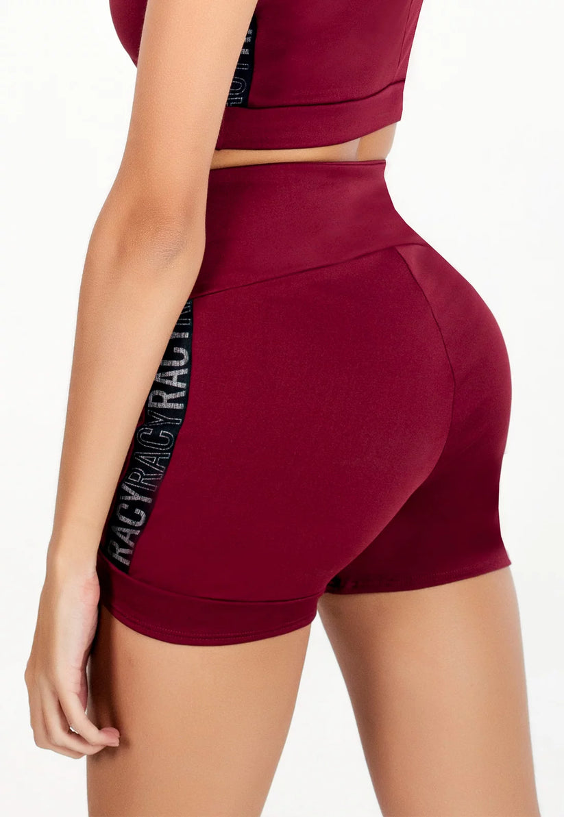 Modelo com Short Fitness Jéssica 2
